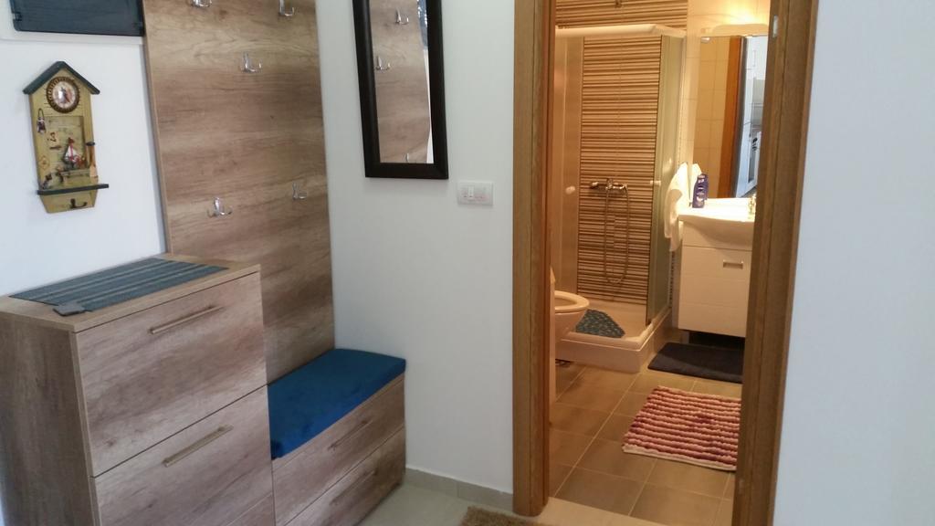 Apartman Dajana Ulcinj Ngoại thất bức ảnh