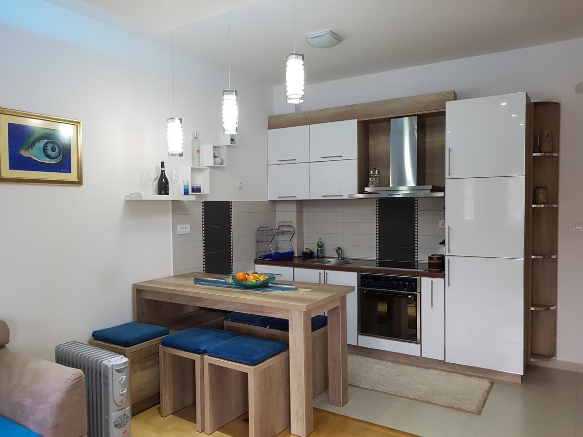 Apartman Dajana Ulcinj Ngoại thất bức ảnh