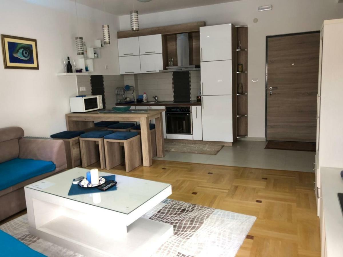 Apartman Dajana Ulcinj Ngoại thất bức ảnh