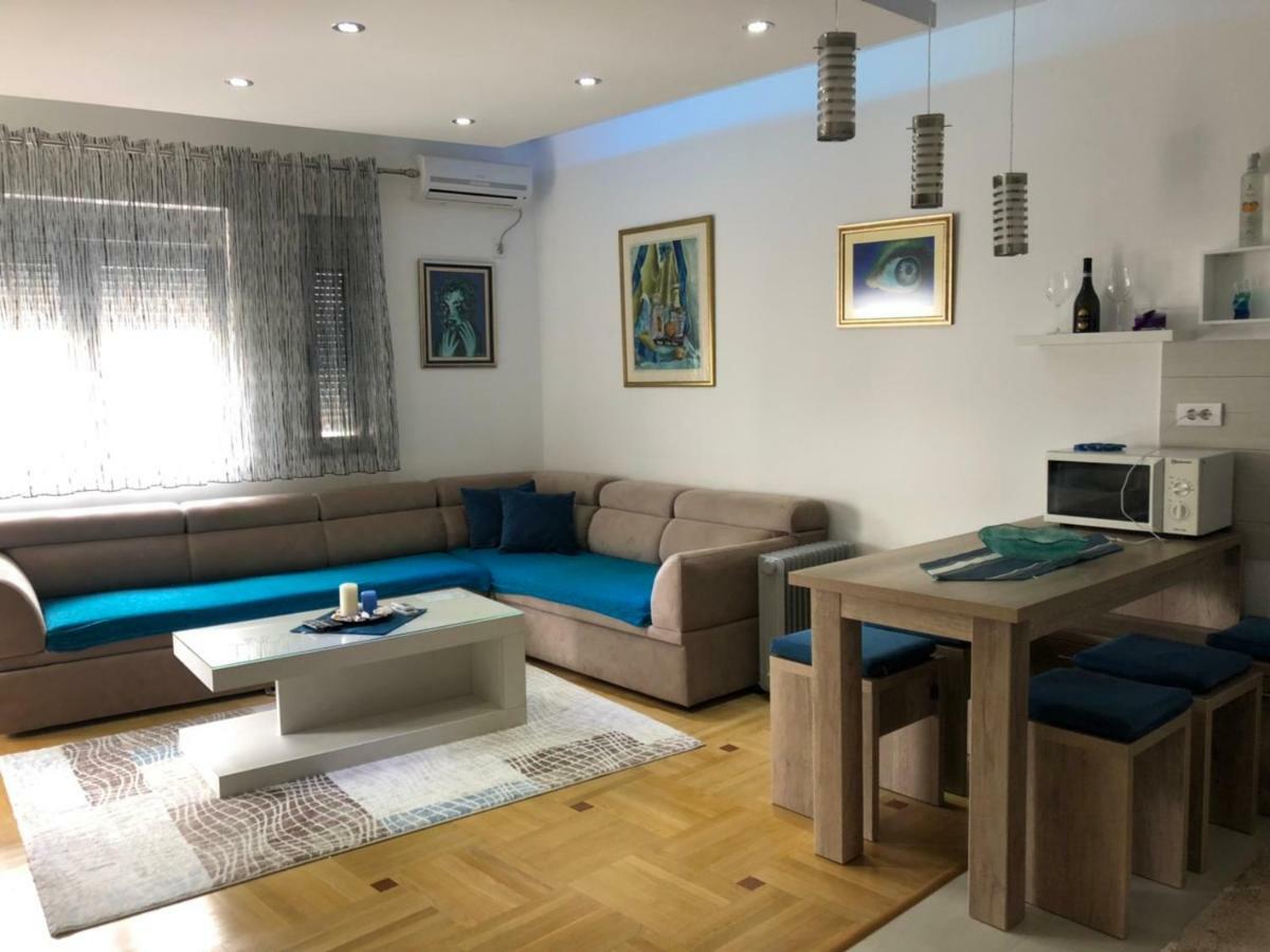 Apartman Dajana Ulcinj Ngoại thất bức ảnh